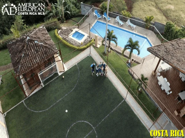 Luxury buyers seek resort style amenities 9 Amenities that Luxury Home Buyers Want Most